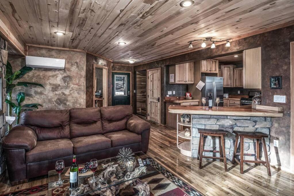 Redwood In The Historic Upper Canyon Ruidoso Exterior foto